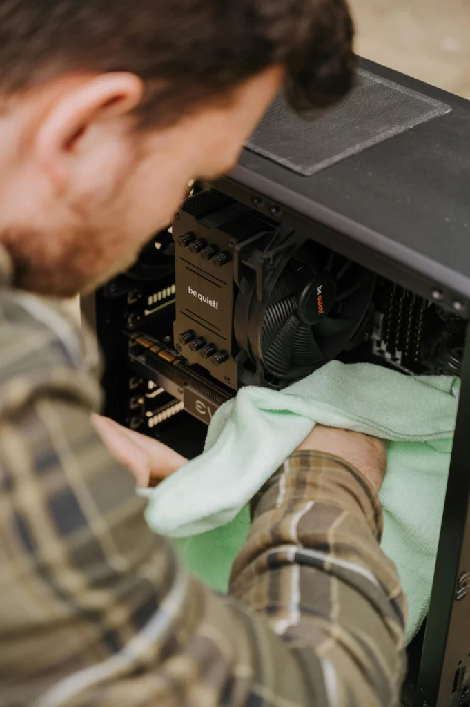 Optimiza el rendimiento de tu PC sin salir de casa con nuestro servicio técnico.